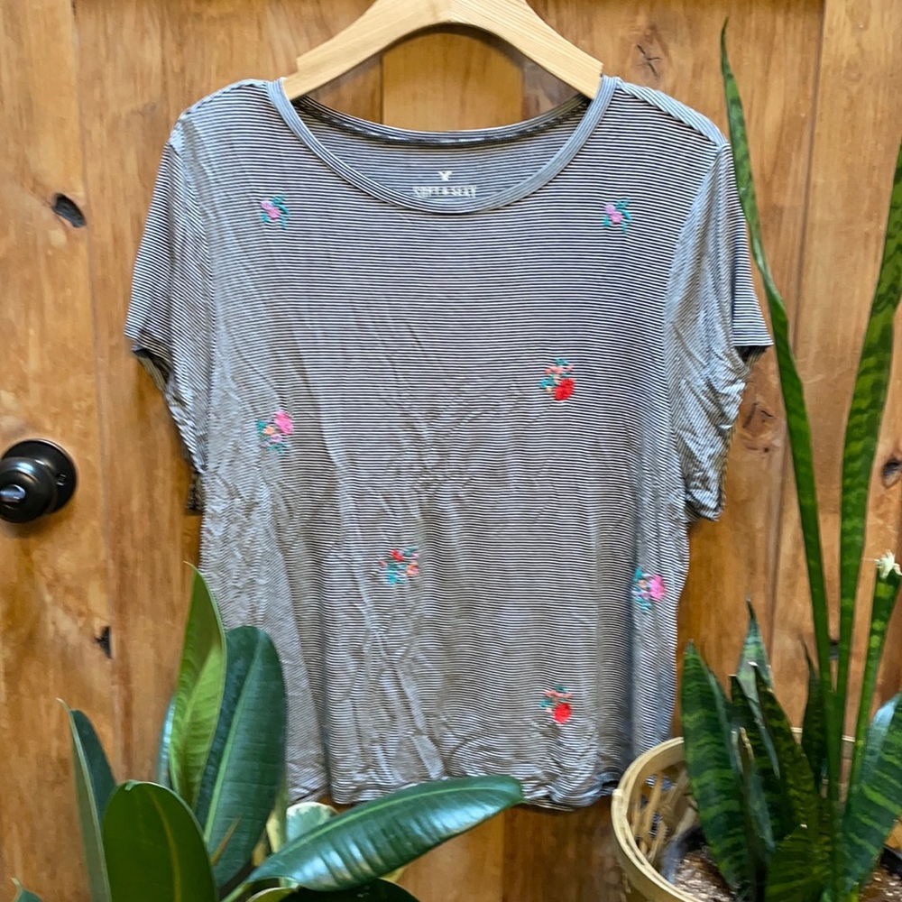 American Eagle soft&sexy baby tee